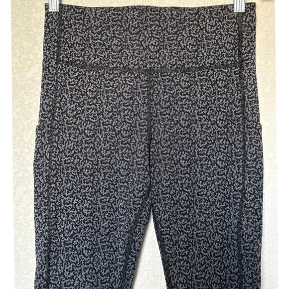NWOT Athleta Womens Ultimate Stash Textured 7/8 Tight Black Leggings Size M - Picture 4 of 9